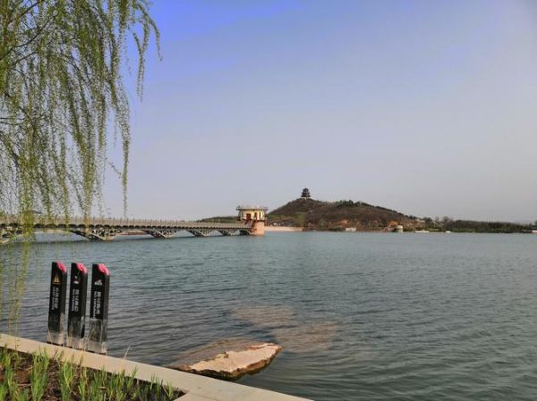 文昌湖旅游度假區(qū)(除了風(fēng)景區(qū)還有其他項目嗎)